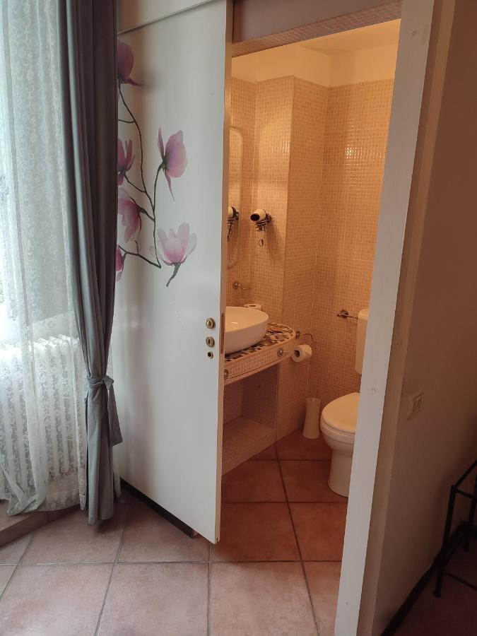 B&B 7 Archi Como Buitenkant foto